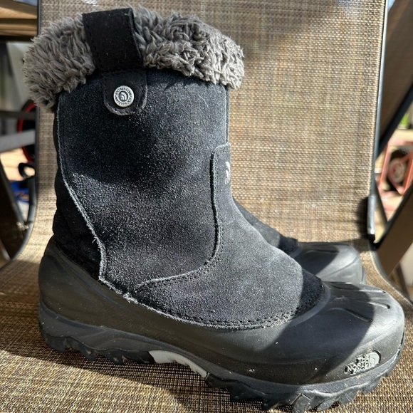 The North Face Women’s snow boots US 7 - Picture 1 of 11